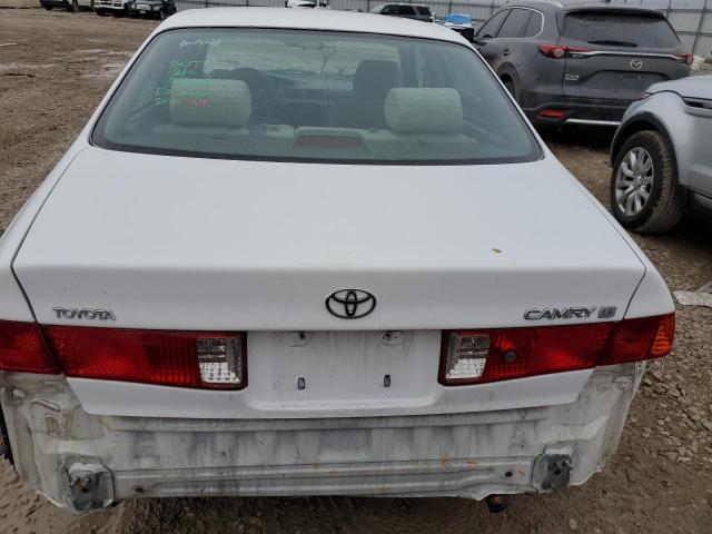 4T1BG22K7YU996721 - 2000 TOYOTA CAMRY CE WHITE photo 6