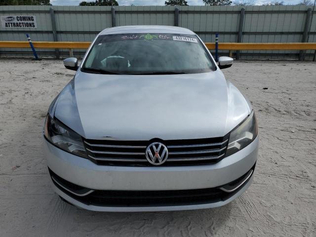 1VWBP7A36DC040140 - 2013 VOLKSWAGEN PASSAT SE SILVER photo 5