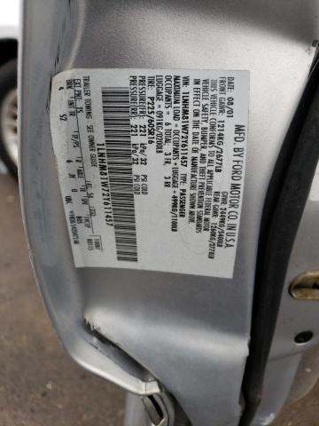 1LNHM81W72Y611457 - 2002 LINCOLN TOWN CAR EXECUTIVE SILVER photo 12