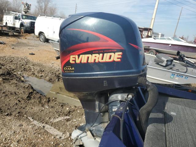 WKGG3043E202 - 2002 WELLS CARGO BOAT BLUE photo 7