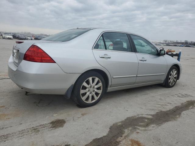 1HGCM66506A037013 - 2006 HONDA ACCORD EX SILVER photo 3