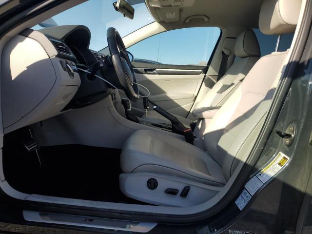 1VWDT7A3XHC052804 - 2017 VOLKSWAGEN PASSAT R-LINE ნაცრისფერი ფოტო 7