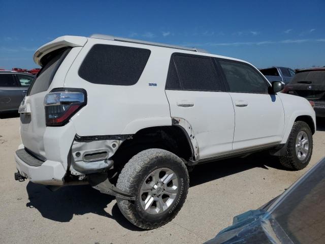 JTEZU5JR3F5093125 - 2015 TOYOTA 4RUNNER SR5 WHITE photo 3