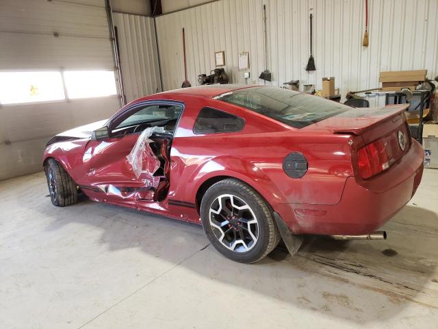 1ZVHT80NX85112367 - 2008 FORD MUSTANG RED photo 2