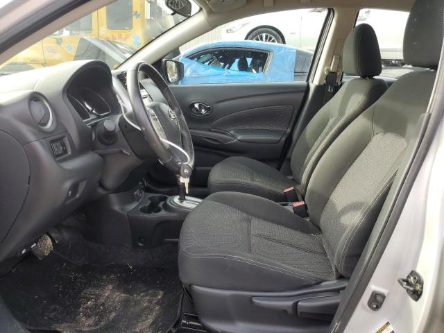 3N1CN7AP4JL815683 - 2018 NISSAN VERSA S SILVER photo 7