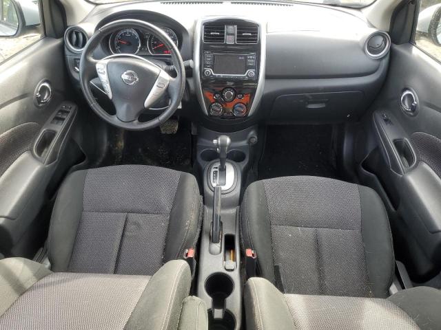 3N1CN7AP4JL815683 - 2018 NISSAN VERSA S SILVER photo 8