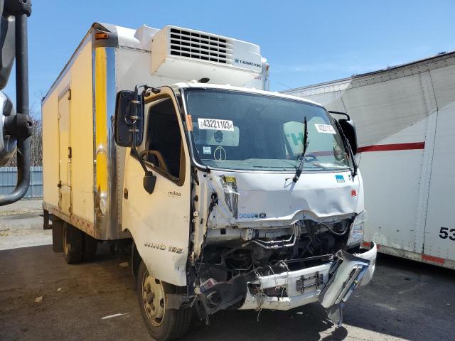 JHHRDM2H4JK005243 - 2018 HINO 195 WHITE photo 4