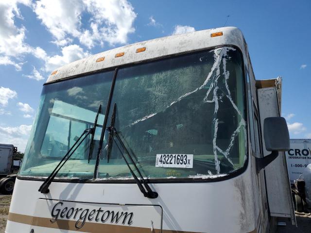 1F6NF53SX40A01793 - 2004 FORD F550 SUPER DUTY STRIPPED CHASSIS WHITE photo 9