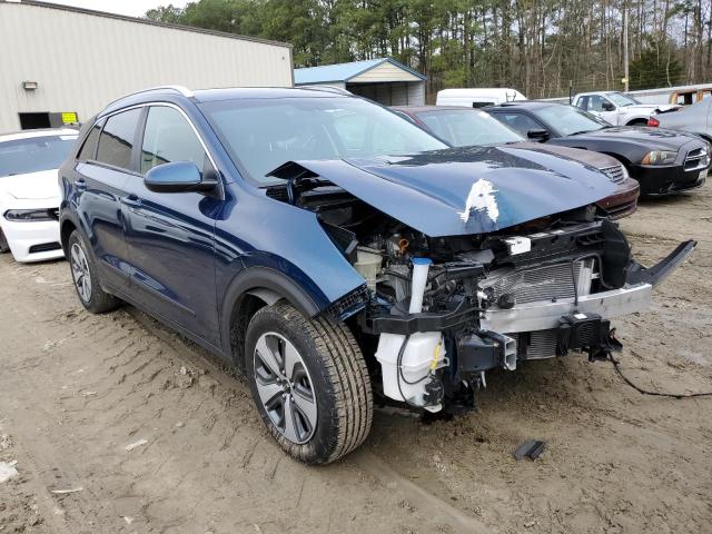 KNDCB3LCXL5361838 - 2020 KIA NIRO LX BLUE photo 4