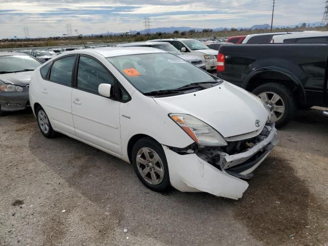 JTDKB20U393497798 - 2009 TOYOTA PRIUS WHITE photo 4