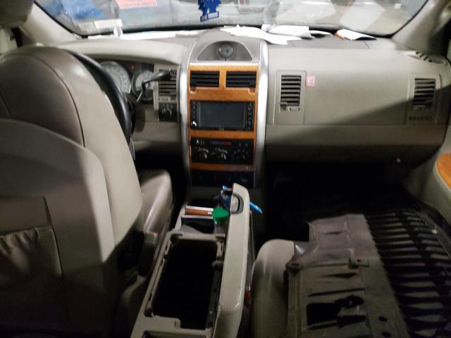 1A8HW58208F140815 - 2008 CHRYSLER ASPEN LIMITED GRAY photo 8