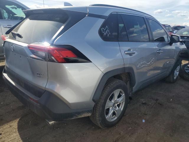 2T3P1RFV1LC068800 - 2020 TOYOTA RAV4 XLE SILVER photo 3