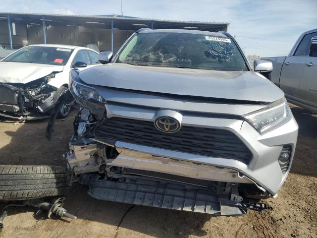 2T3P1RFV1LC068800 - 2020 TOYOTA RAV4 XLE SILVER photo 5