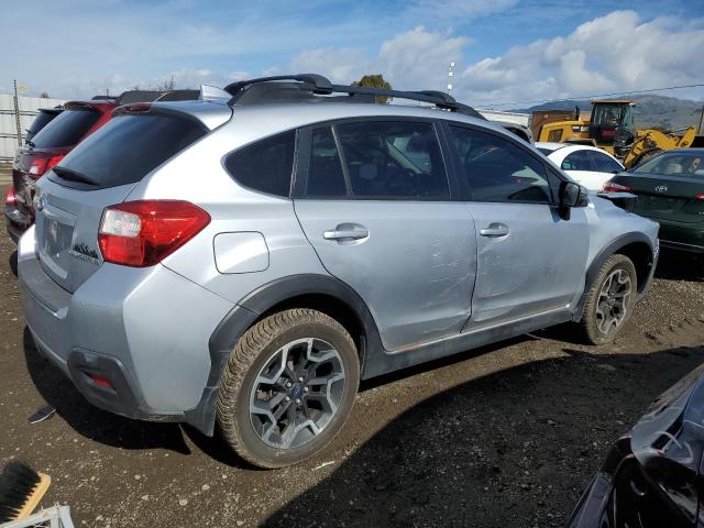 JF2GPAKC5HH259847 - 2017 SUBARU CROSSTREK LIMITED SILVER photo 3