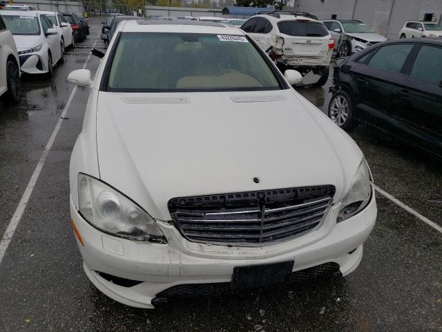 WDDNG71X29A242923 - 2009 MERCEDES-BENZ S 550 WHITE photo 5