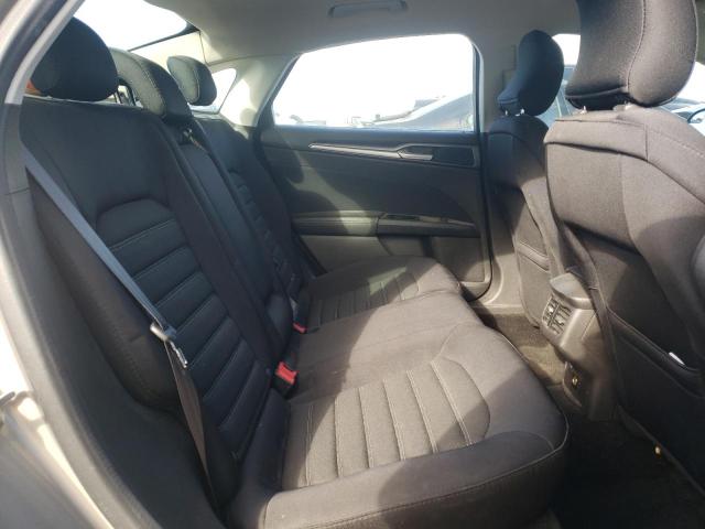 3FA6P0H77FR252284 - 2015 FORD FUSION SE GRAY photo 10