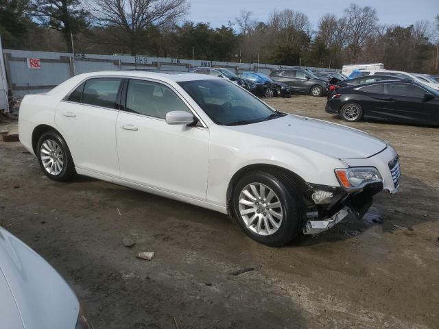 2C3CCAAG0DH513731 - 2013 CHRYSLER 300 WHITE photo 4