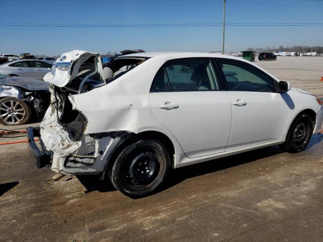 2T1BU4EE8DC006049 - 2013 TOYOTA COROLLA BASE WHITE photo 3