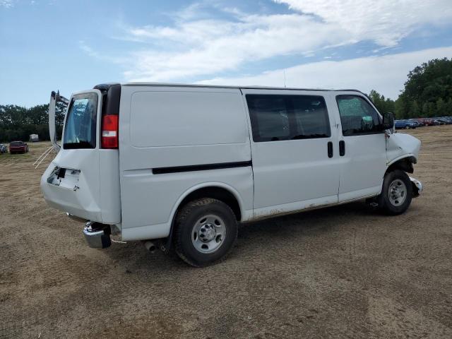 1GCWGAFG2J1904864 - 2018 CHEVROLET EXPRESS 25 WHITE photo 3