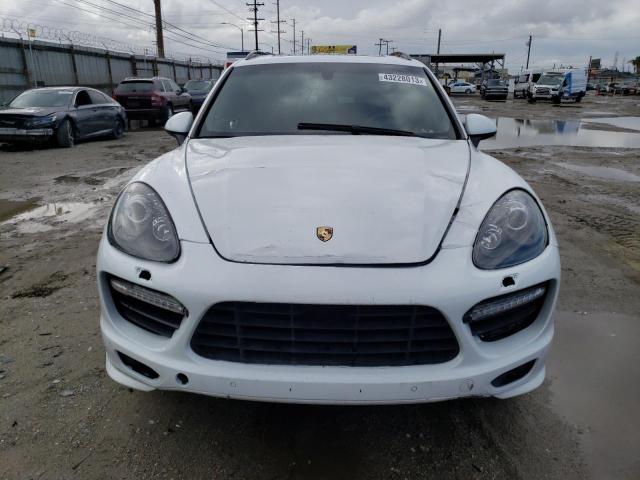 WP1AD2A22ELA72360 - 2014 PORSCHE CAYENNE GTS WHITE photo 5