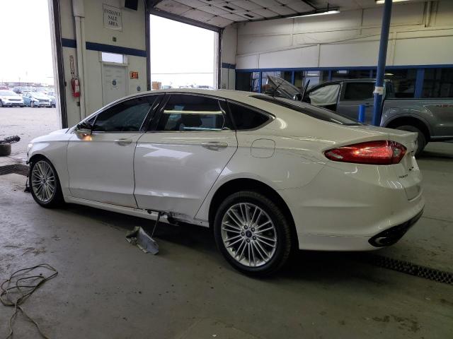 3FA6P0T96GR387170 - 2016 FORD FUSION SE WHITE photo 2