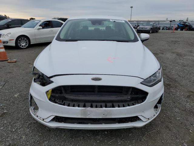 3FA6P0HD6KR202041 - 2019 FORD FUSION SE WHITE photo 5