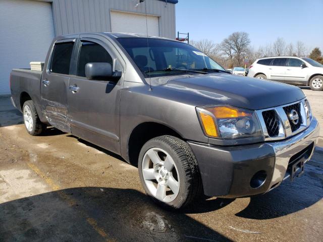 1N6BA07A17N236249 - 2007 NISSAN TITAN XE GRAY photo 4