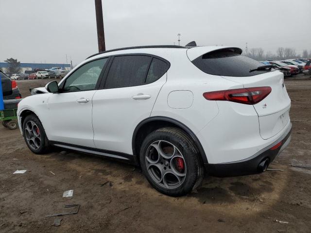 ZASPAKBN5P7D51012 - 2023 ALFA ROMEO STELVIO TI WHITE photo 2
