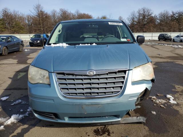 2A4RR2D17AR428810 - 2010 CHRYSLER TOWN & COU LX BLUE photo 5