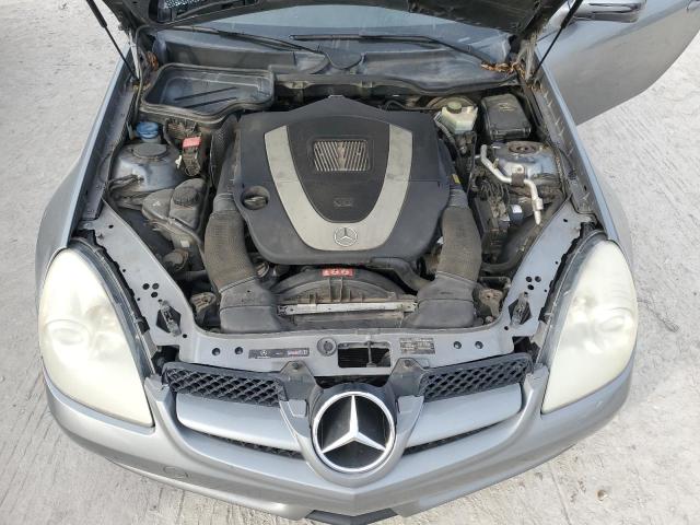 WDBWK54F69F191948 - 2009 MERCEDES-BENZ SLK 300 GRAY photo 11