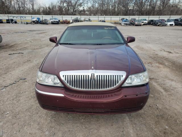 1LNHM83W24Y629090 - 2004 LINCOLN TOWN CAR ULTIMATE RED photo 5