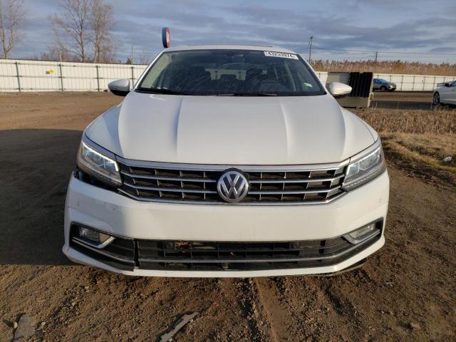 1VWBA7A39JC030876 - 2018 VOLKSWAGEN PASSAT SE WHITE photo 5