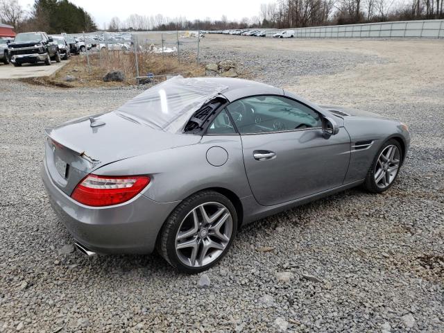 WDDPK4HA7FF103764 - 2015 MERCEDES-BENZ SLK 250 GRAY photo 3