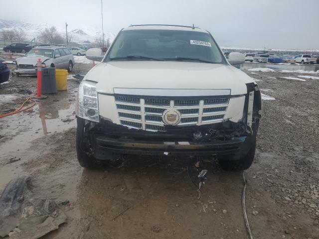 3GYFK62878G137657 - 2008 CADILLAC ESCALADE EXT WHITE photo 5