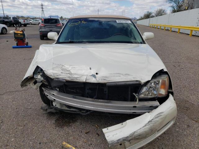 1G6KF57941U134726 - 2001 CADILLAC DEVILLE DTS WHITE photo 5