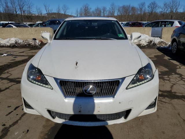 JTHCF5C20C5059724 - 2012 LEXUS IS 250 WHITE photo 5