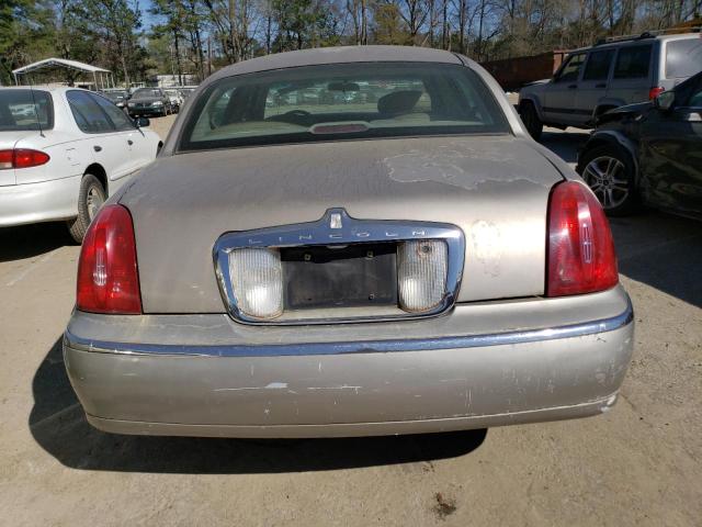 1LNHM81WXYY924219 - 2000 LINCOLN TOWN CAR EXECUTIVE BEIGE photo 6