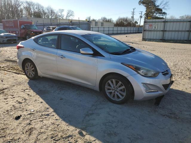 5NPDH4AE0FH549852 - 2015 HYUNDAI ELANTRA SE SILVER photo 4