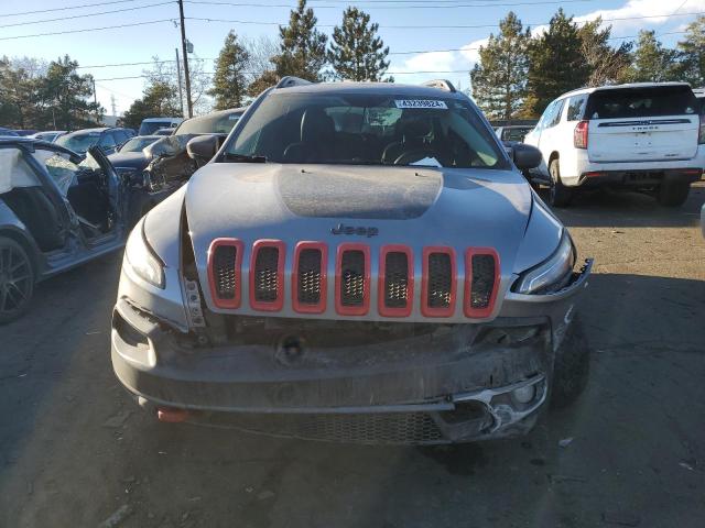 1C4PJMBS8GW120685 - 2016 JEEP CHEROKEE TRAILHAWK SILVER photo 5