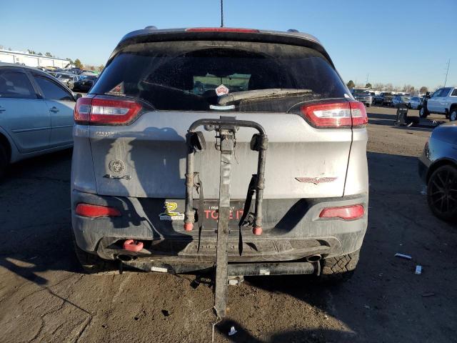 1C4PJMBS8GW120685 - 2016 JEEP CHEROKEE TRAILHAWK SILVER photo 6