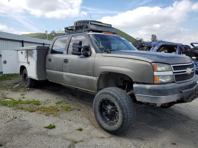 1GBJC33D46F233871 - 2006 CHEVROLET SILVERADO C3500 TWO TONE photo 4