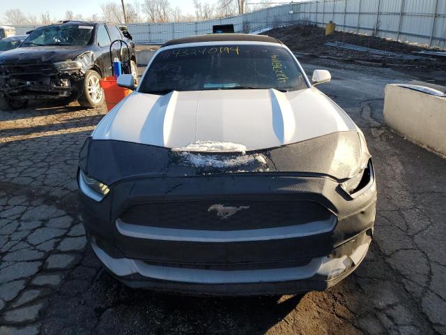 1FATP8EM1H5260107 - 2017 FORD MUSTANG WHITE photo 5