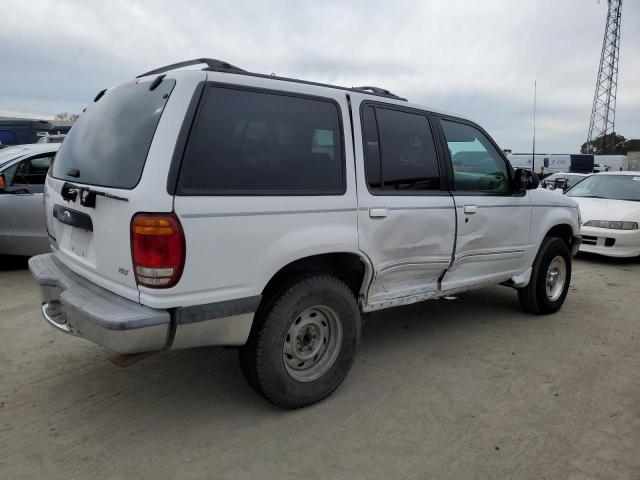 1FMZU34EXWUC91669 - 1998 FORD EXPLORER WHITE photo 3