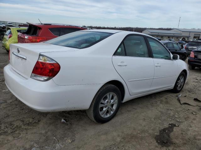 4T1BF32K85U612868 - 2005 TOYOTA CAMRY LE WHITE photo 3