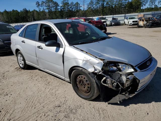 1FAFP34N16W124562 - 2006 FORD FOCUS ZX4 GRAY photo 4