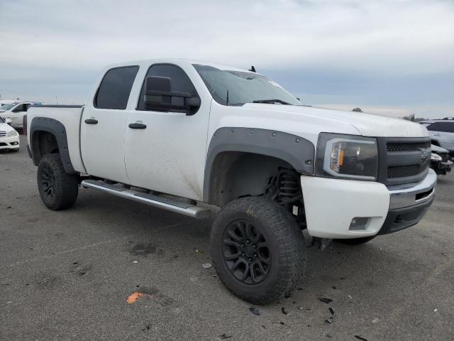 2GCEK133291114109 - 2009 CHEVROLET SILVERADO K1500 WHITE photo 4