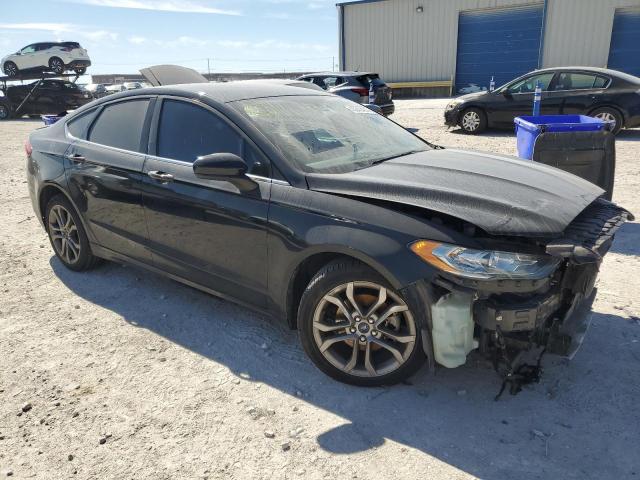 3FA6P0HD9HR292424 - 2017 FORD FUSION SE BLACK photo 4