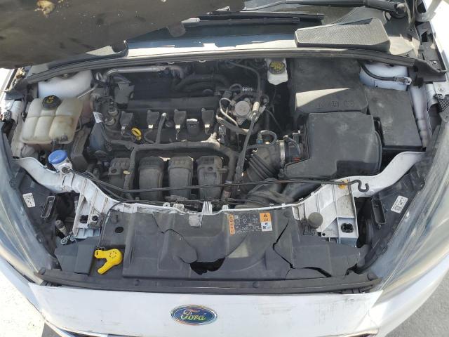 1FADP3H21JL296060 - 2018 FORD FOCUS SEL WHITE photo 11