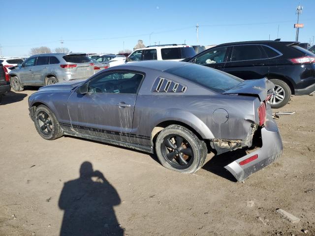 1ZVFT80N965105771 - 2006 FORD MUSTANG SILVER photo 2