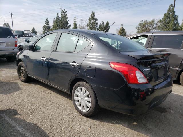 3N1CN7AP9JL853653 - 2018 NISSAN VERSA S BLACK photo 2